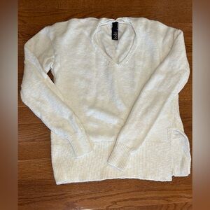 RETAIL $125 | Bobi | Size XS | Women's V-Neck Sweater in Cream with side slit